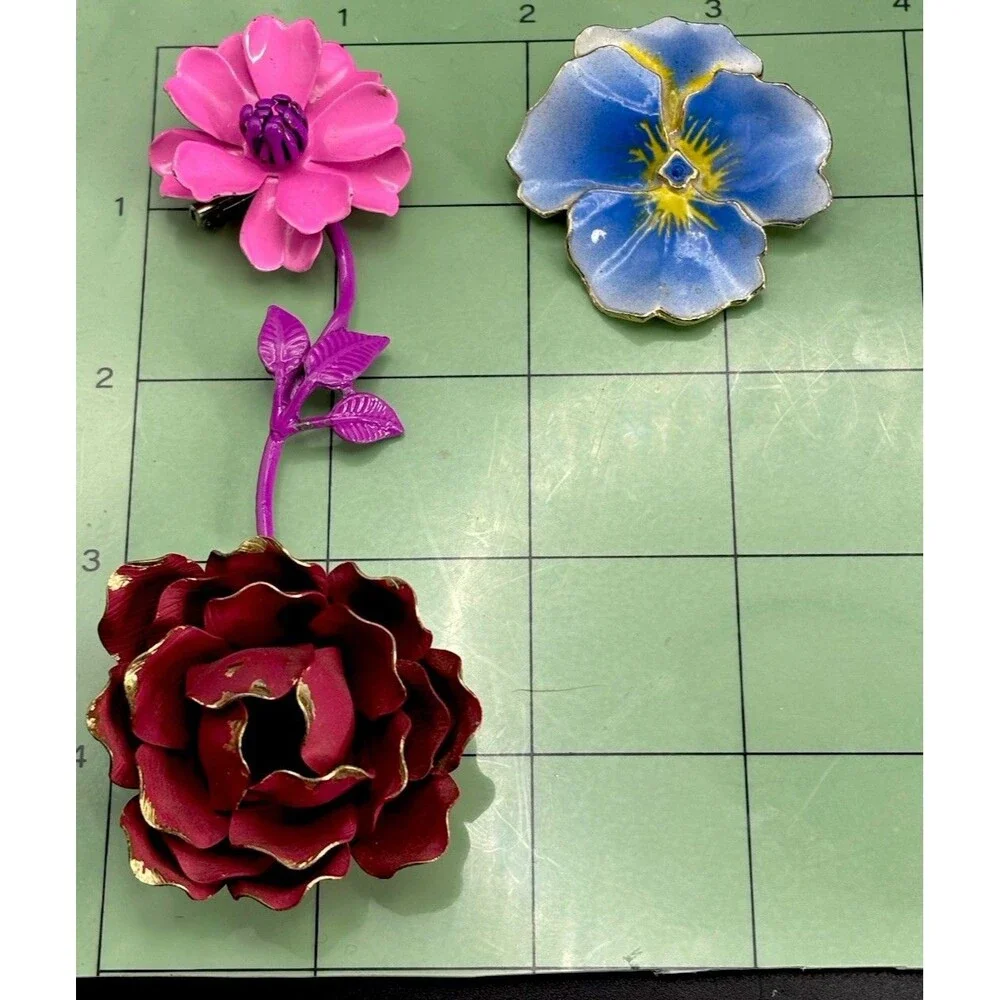 VTG 8 LARGE Flower Power Enamel Metal Brooch Pin Lot Retro 60s 70s( 1.75”-4”)